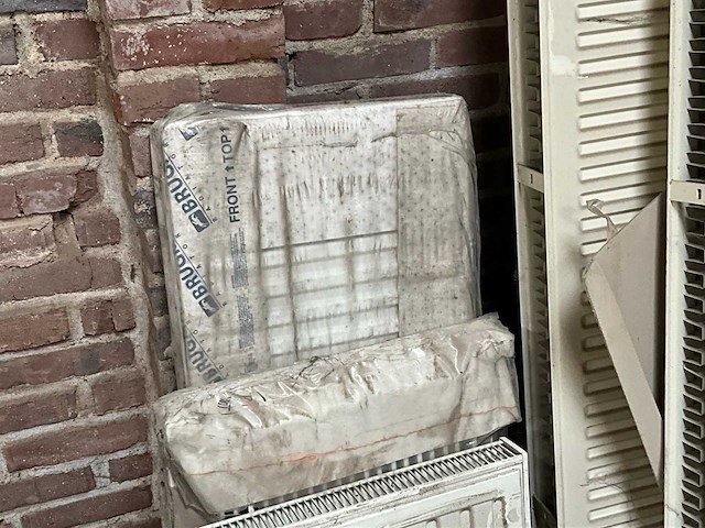 Partij radiatoren - afbeelding 2 van  3