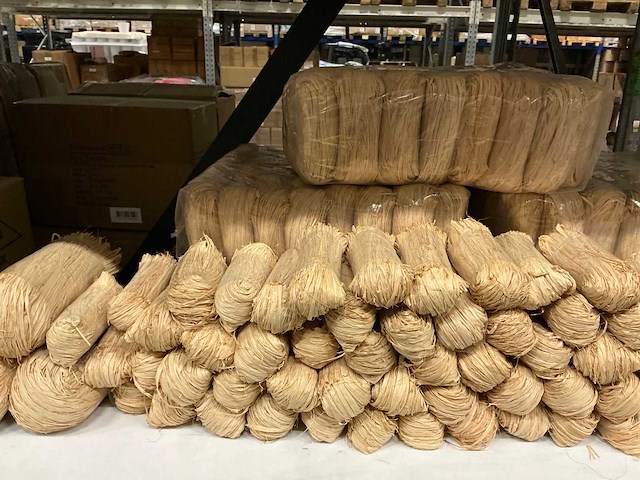 Partij raffia natural rollen (300x) - afbeelding 3 van  5