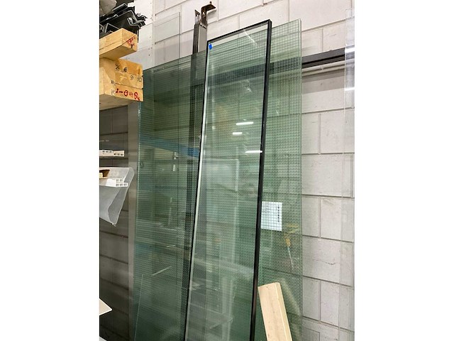Partij ramen / glas / kozijnen - afbeelding 11 van  13