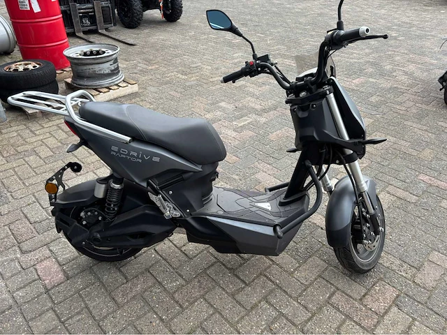 Partij raptor e-drive e-scooters (3x) - afbeelding 16 van  44