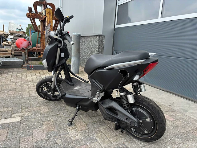 Partij raptor e-drive e-scooters (3x) - afbeelding 28 van  44