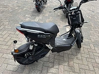 Partij raptor e-drive e-scooters (3x) - afbeelding 43 van  44