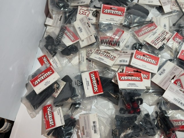 Partij rc auto onderdelen en accessoires, arrma - afbeelding 8 van  10