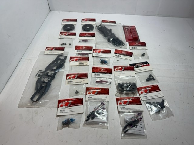 Partij rc onderdelen 20 stuks robitronic - afbeelding 1 van  4