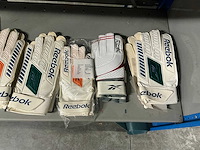 Partij reebok & adidas keeperhandschoenen (41x) - afbeelding 7 van  8