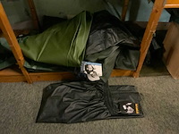 Partij regenbroeken - afbeelding 1 van  5