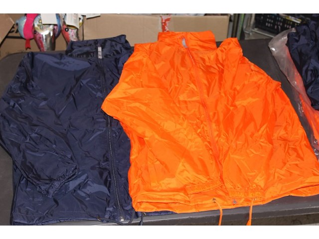 Partij regenjassen maat s oranje en blauw ruim 37 stuks in ds 1 - afbeelding 2 van  5