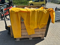 Partij regenkleding - afbeelding 1 van  7