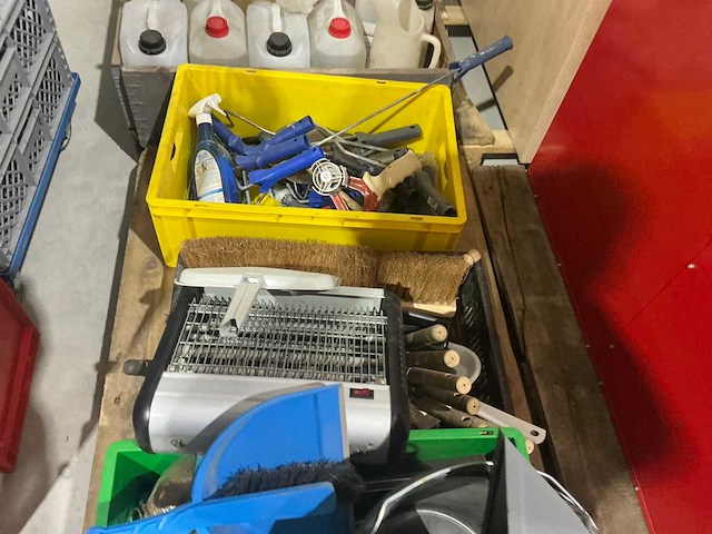 Partij reiniginggereedschap en divers - afbeelding 3 van  4