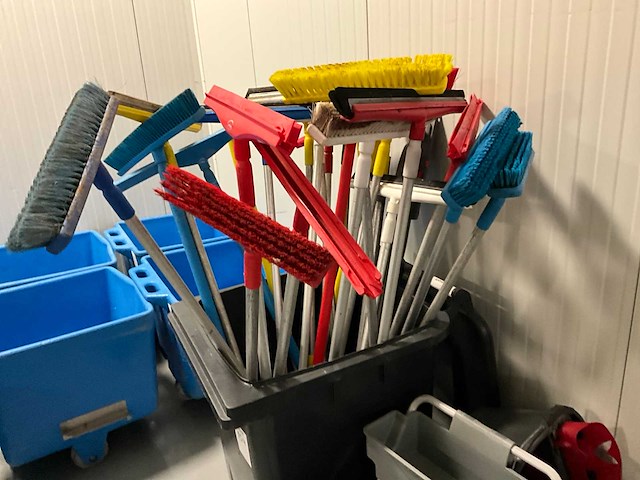 Partij reinigingsmateriaal - afbeelding 3 van  5