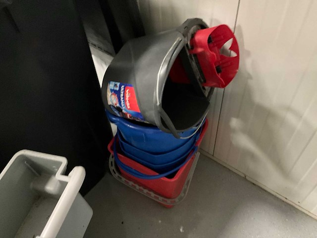 Partij reinigingsmateriaal - afbeelding 5 van  5