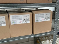 Partij reinigingsmiddelen - afbeelding 12 van  13