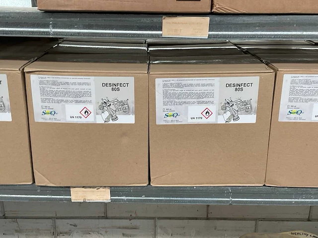 Partij reinigingsmiddelen - afbeelding 8 van  13
