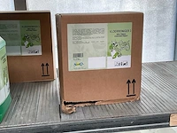 Partij reinigingsmiddelen - afbeelding 10 van  13