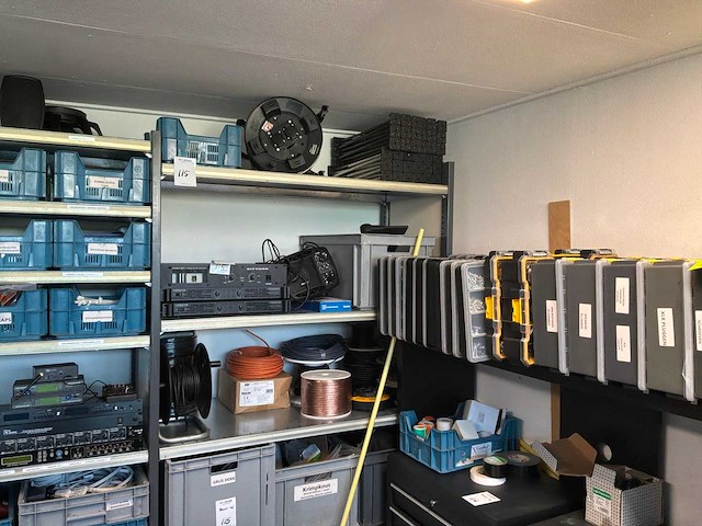 Partij reparatiematerialen - afbeelding 1 van  8