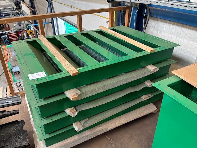 Partij reservedelen - afbeelding 1 van  6