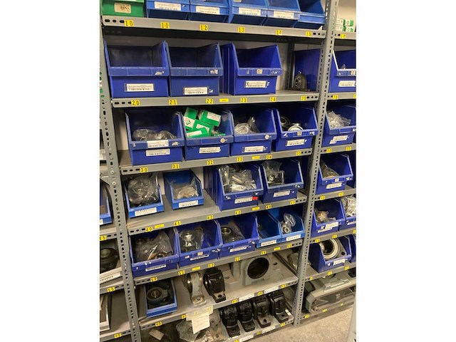 Partij reservedelen - afbeelding 2 van  39