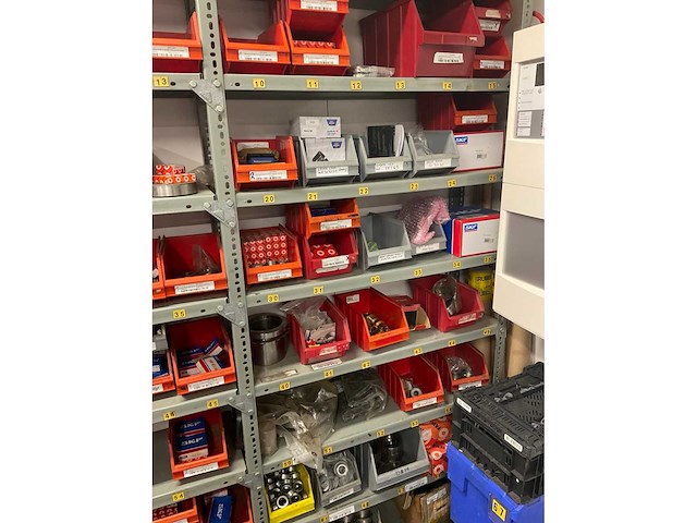 Partij reservedelen - afbeelding 6 van  39