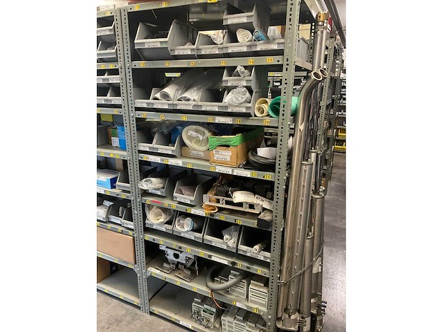 Partij reservedelen - afbeelding 7 van  39