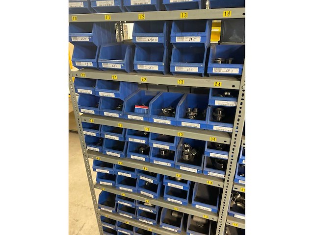 Partij reservedelen - afbeelding 22 van  39