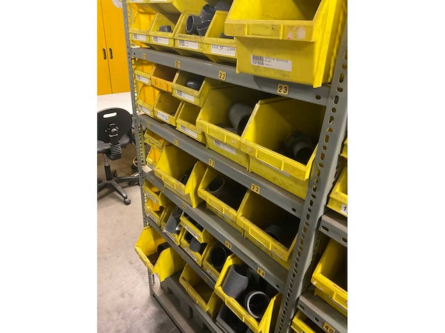 Partij reservedelen - afbeelding 26 van  39