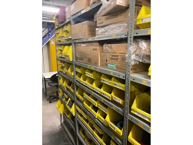 Partij reservedelen - afbeelding 27 van  39