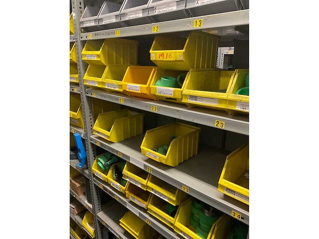 Partij reservedelen - afbeelding 29 van  39