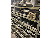 Partij reservedelen - afbeelding 32 van  39