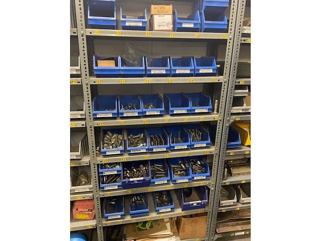 Partij reservedelen - afbeelding 38 van  39