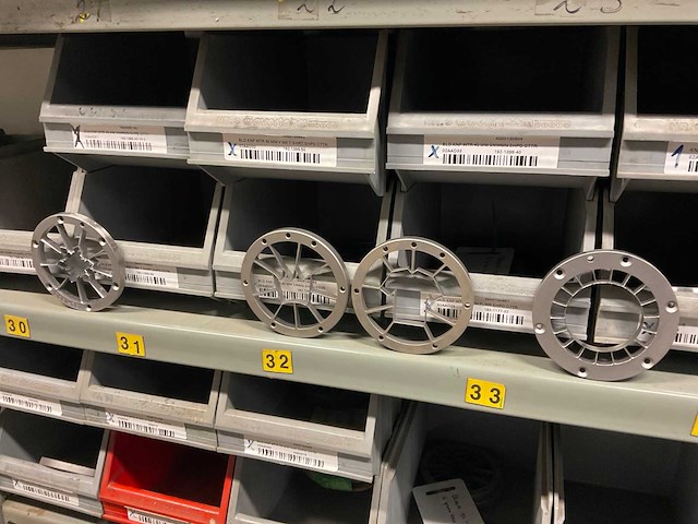 Partij reservedelen - afbeelding 15 van  20