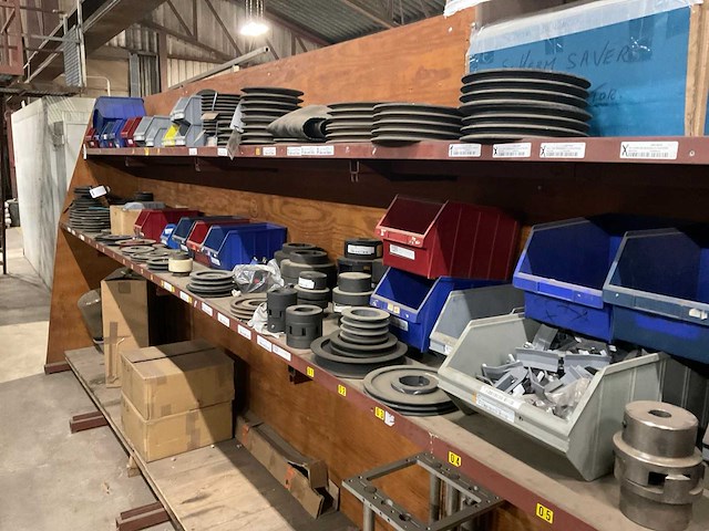 Partij reservedelen - afbeelding 2 van  15