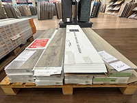 Partij restanten pvc vloer - afbeelding 1 van  2