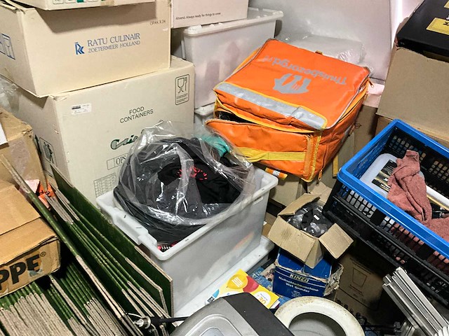 Partij restaurantbenodigdheden - afbeelding 2 van  19