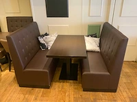 Partij restaurantinrichting - 4 banken / 3 tafels / 4 stoelen