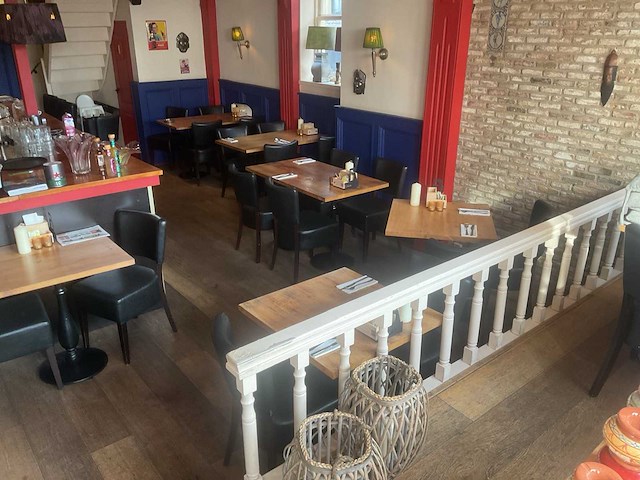 Partij restaurantinrichting - afbeelding 1 van  7