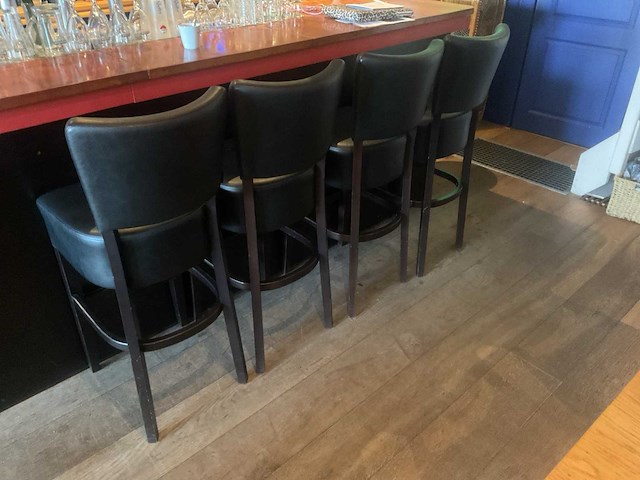 Partij restaurantinrichting - afbeelding 7 van  7
