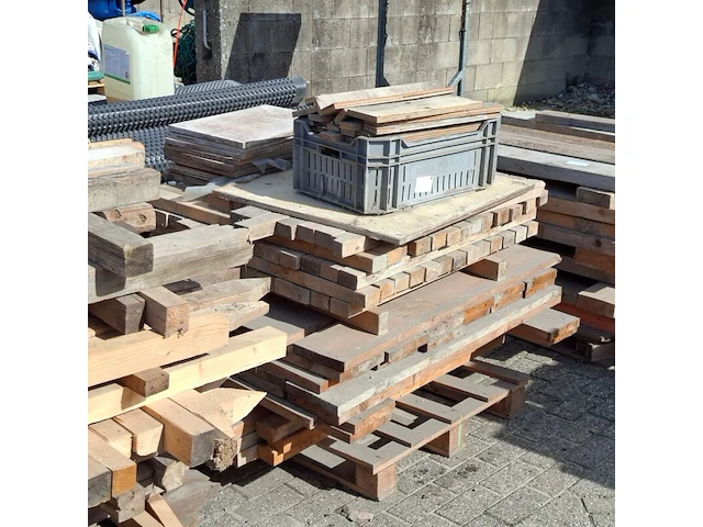 Partij restmateriaal hout op 3x pallet - afbeelding 4 van  6