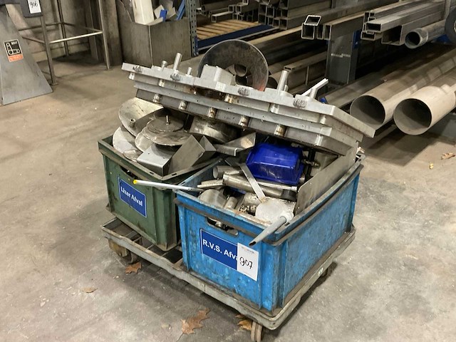 Partij restmetaal - afbeelding 1 van  4