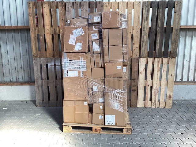 Partij retour lampen paco home (34x) - afbeelding 1 van  4