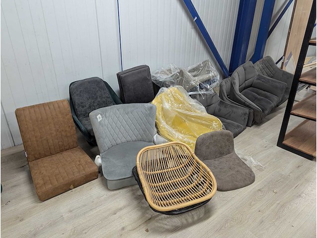 Partij retour stoelen - afbeelding 1 van  1
