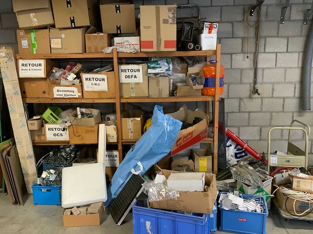 Partij retouren en diversen - afbeelding 1 van  11