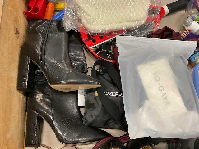 Partij retouren - afbeelding 7 van  9