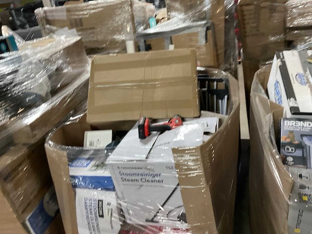 Partij retourgoederen (16x pallet) - afbeelding 1 van  12