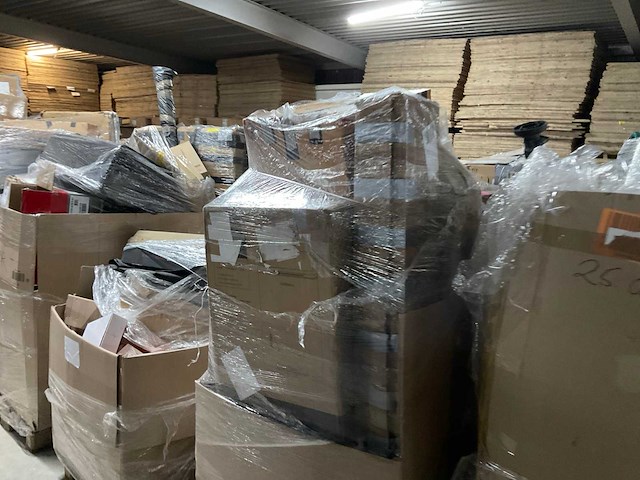 Partij retourgoederen (16x pallet) - afbeelding 8 van  12