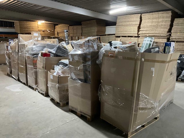 Partij retourgoederen (16x pallet) - afbeelding 11 van  12