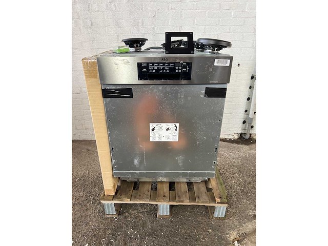 Partij retourgoederen | smeg | aeg | jbl - afbeelding 1 van  6