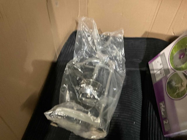 Partij retourgoederen - afbeelding 19 van  21