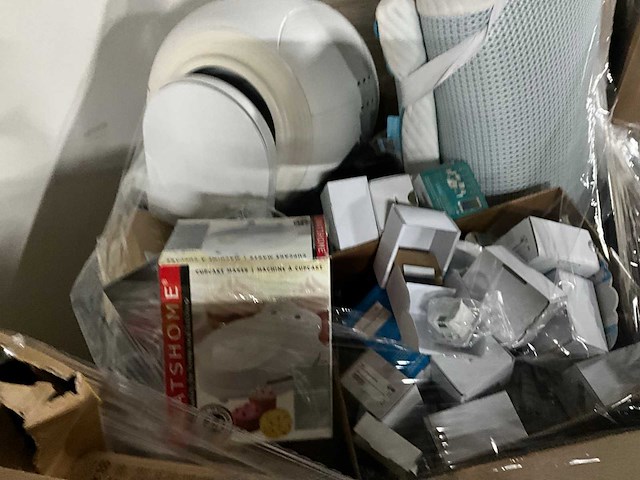 Partij retourgoederen - afbeelding 18 van  18