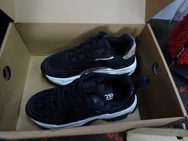 Partij retourgoederen - afbeelding 11 van  12