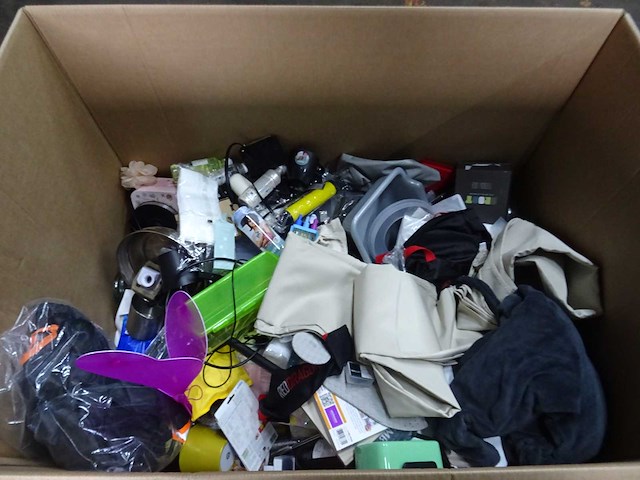 Partij retourgoederen - afbeelding 2 van  9